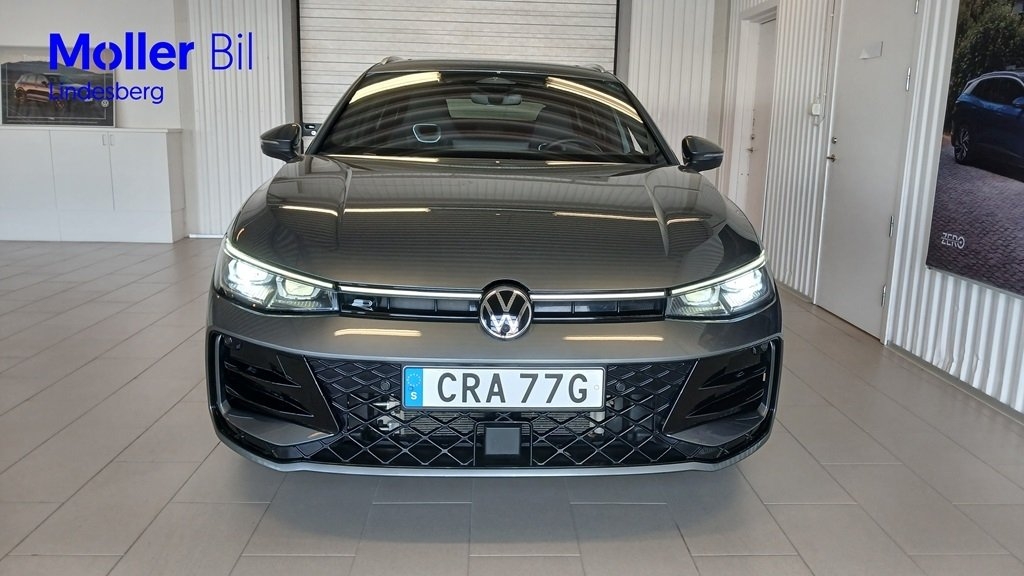 Volkswagen Passat 2025, bild 2/10