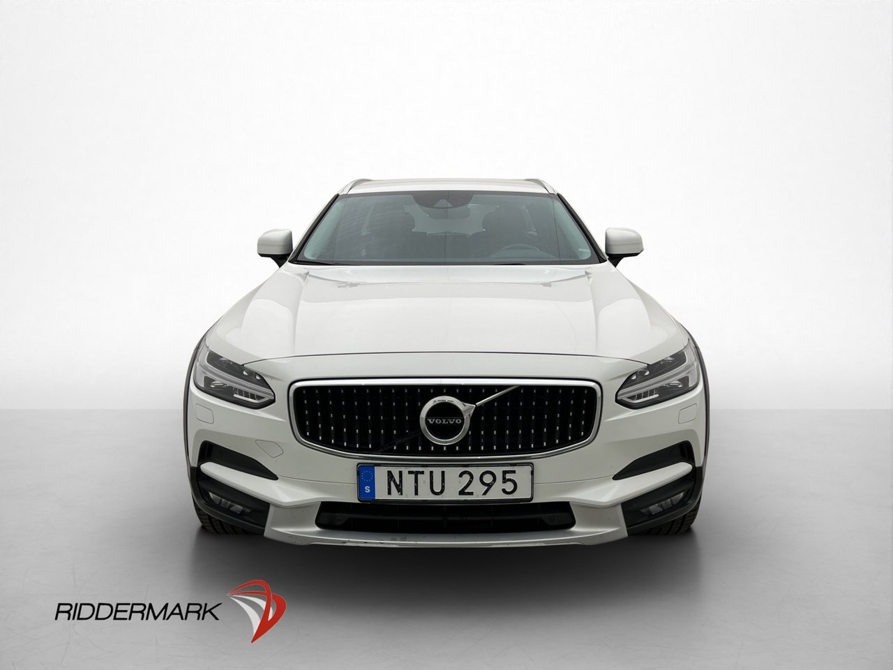 Volvo V90 Cross Country 2018, bild 2/35