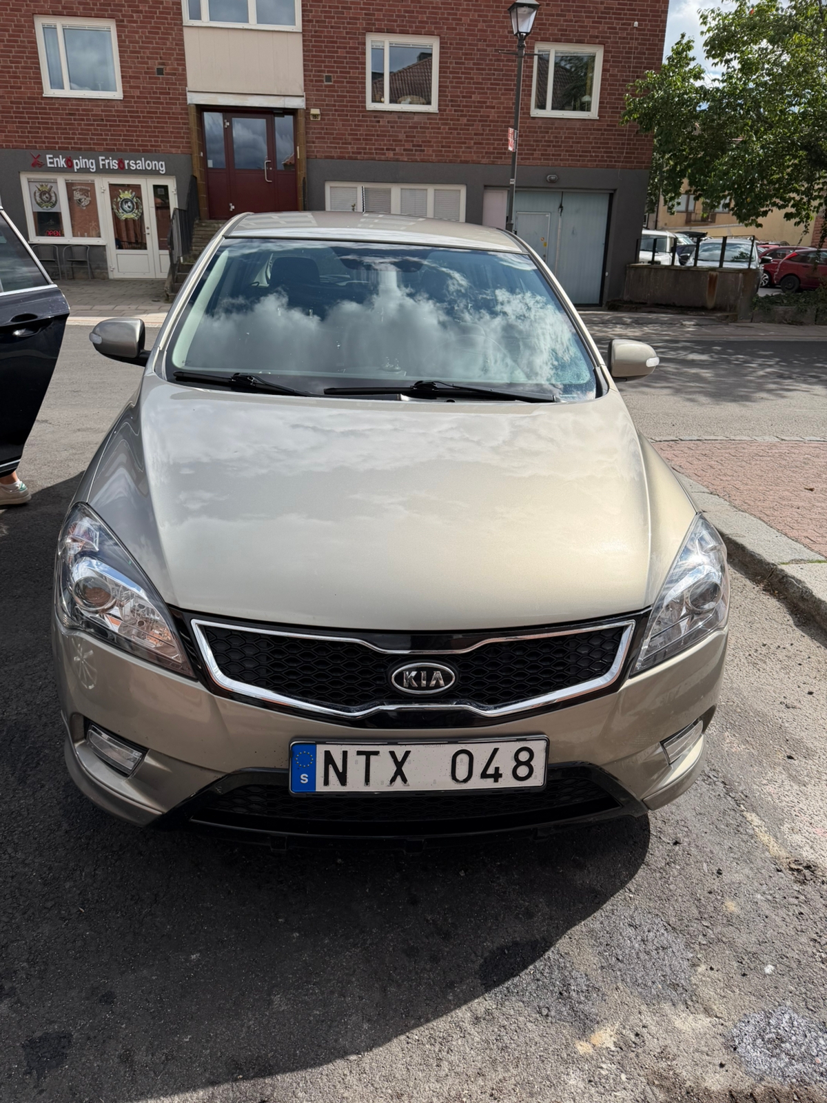 Kia Ceed 1.6 CRDi Manuell 2012, photo 2/10