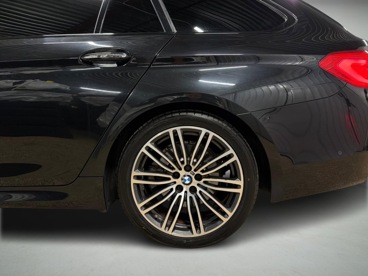 BMW 520 2018, bild 6/10