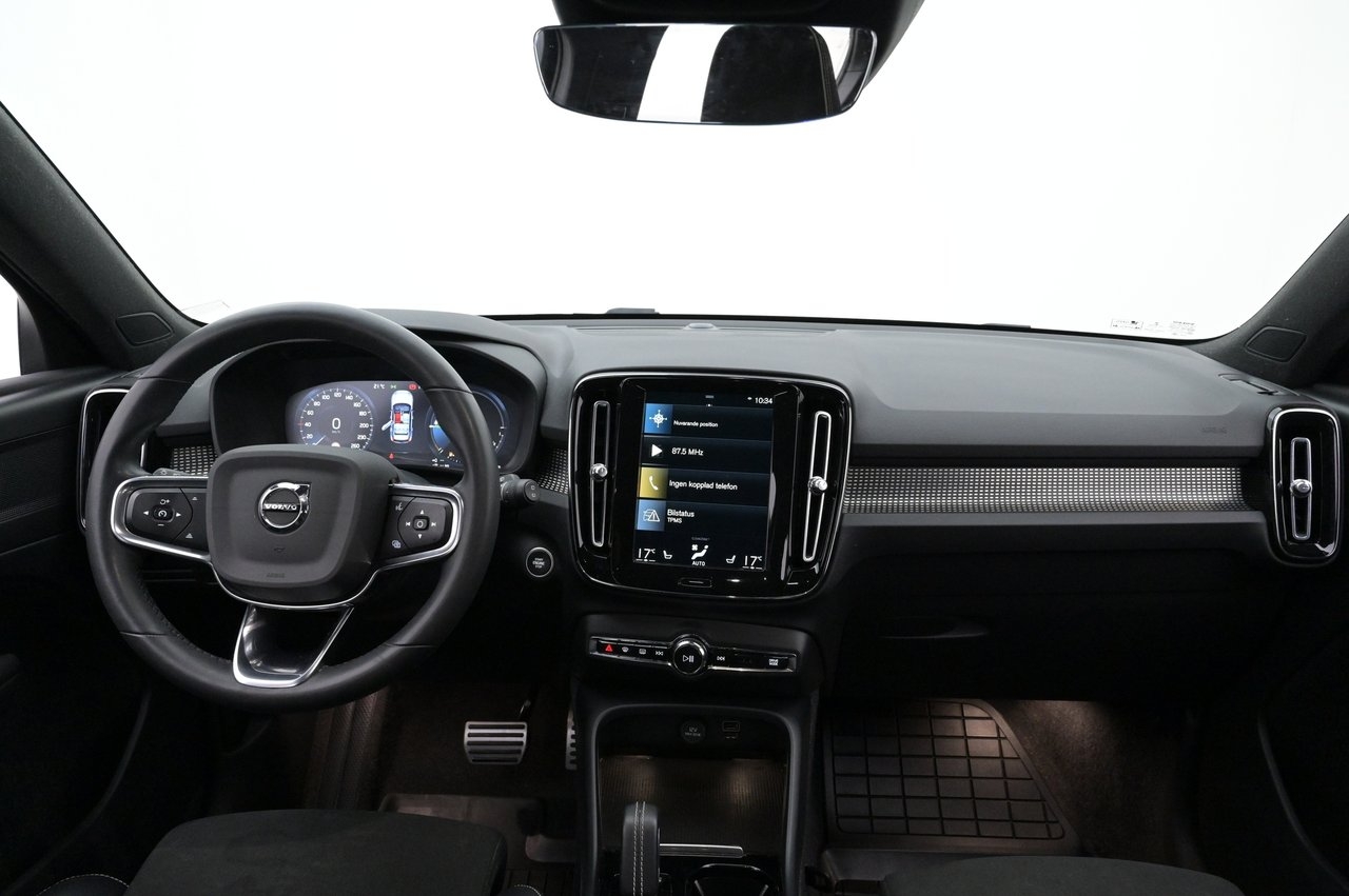 Volvo XC40 Recharge T4 R-Design 2022, photo 6/10