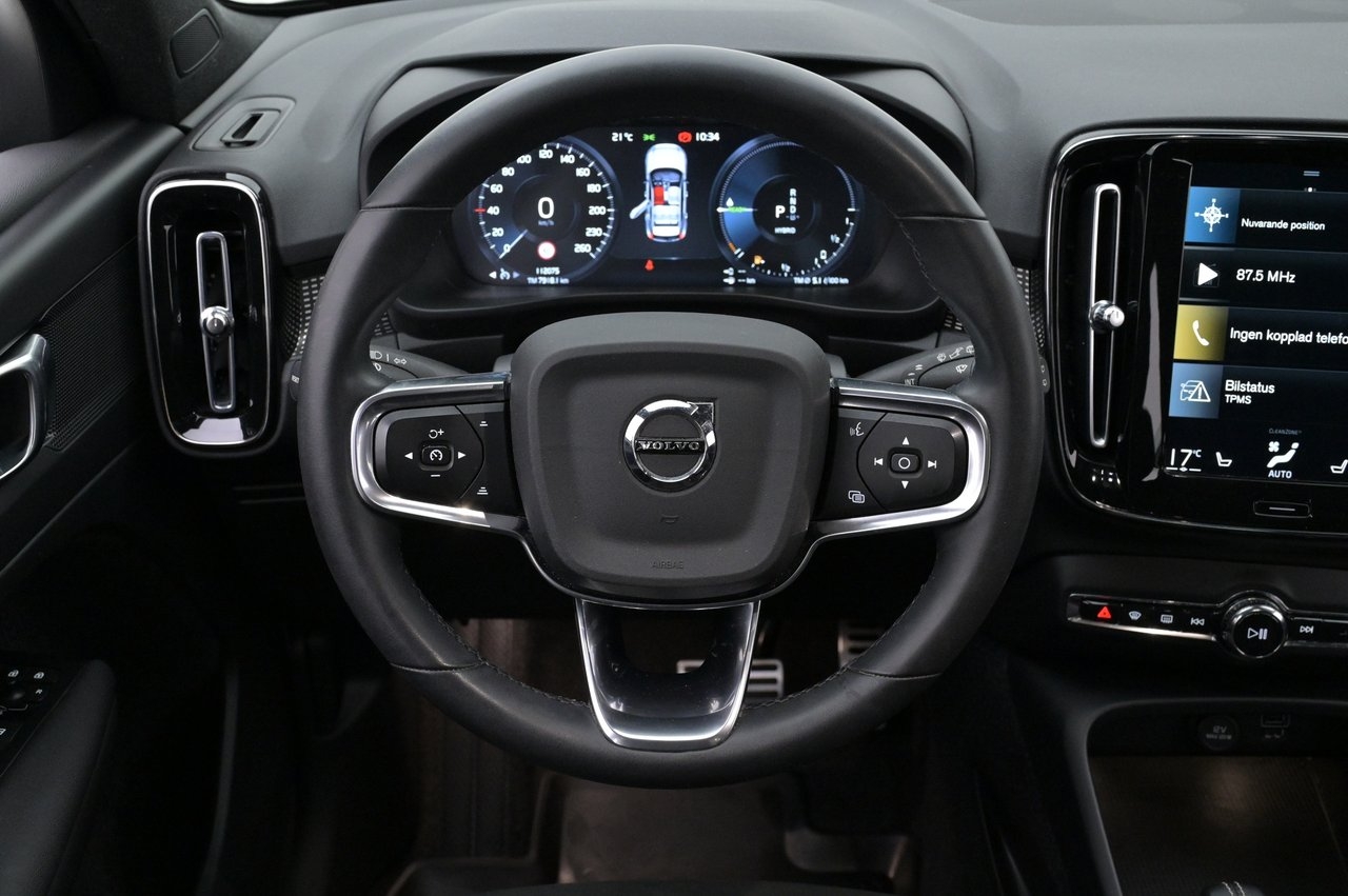 Volvo XC40 Recharge T4 R-Design 2022, photo 7/10