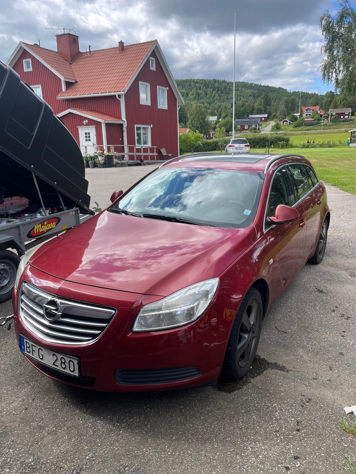 Opel Insignia Sports Tourer 1.8 Manuell 2010, bild 2/5