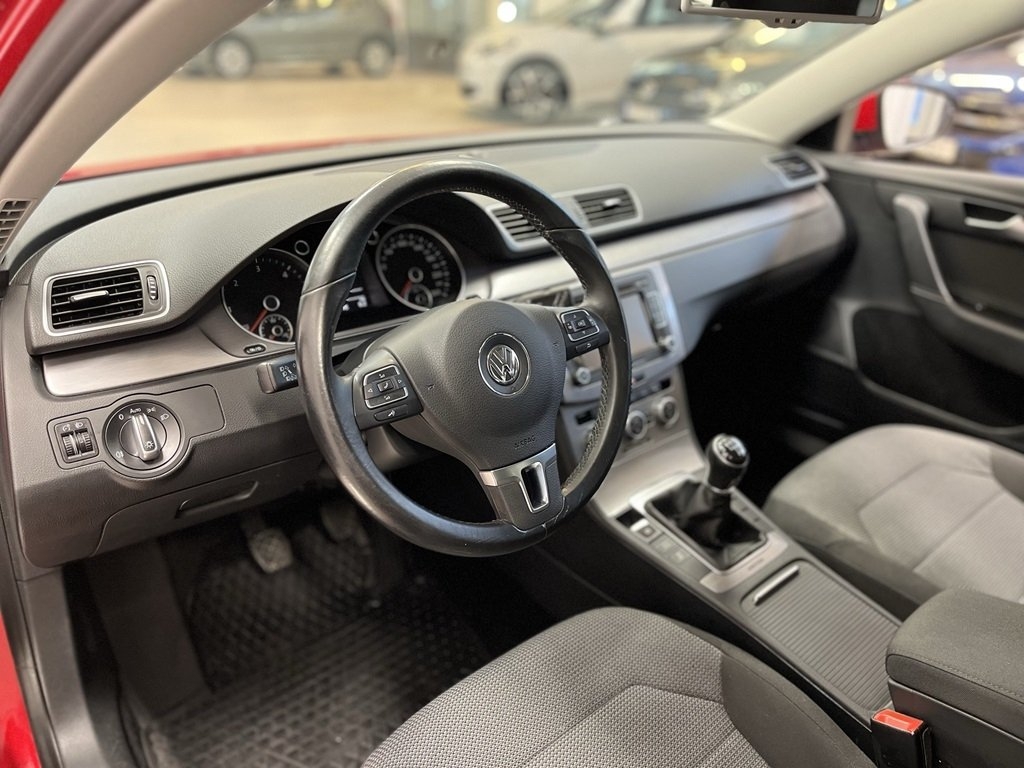 Volkswagen Passat 2015, bild 7/10