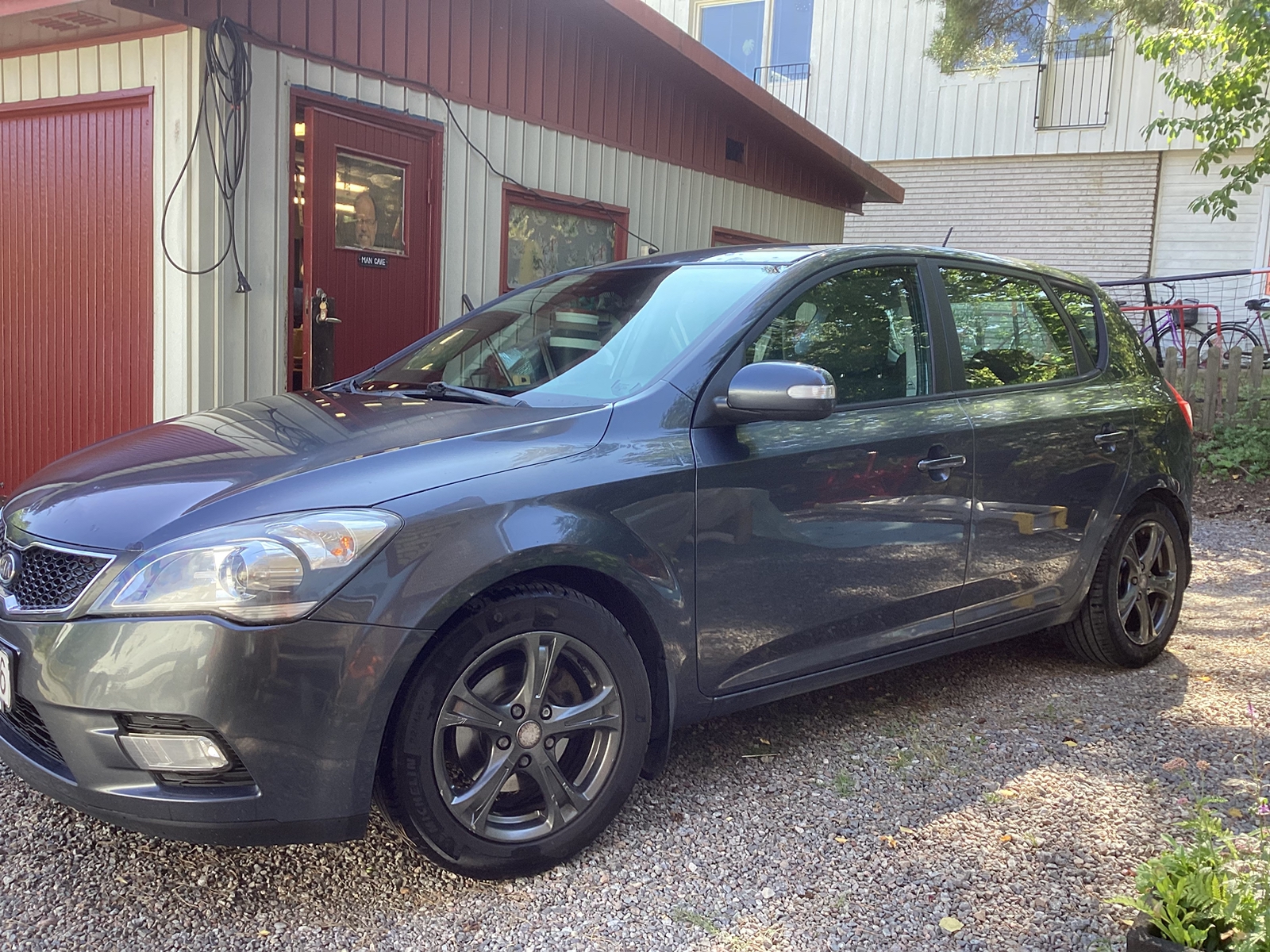 Kia Ceed 1.6 CRDi Manuell 2011, bild 3/8