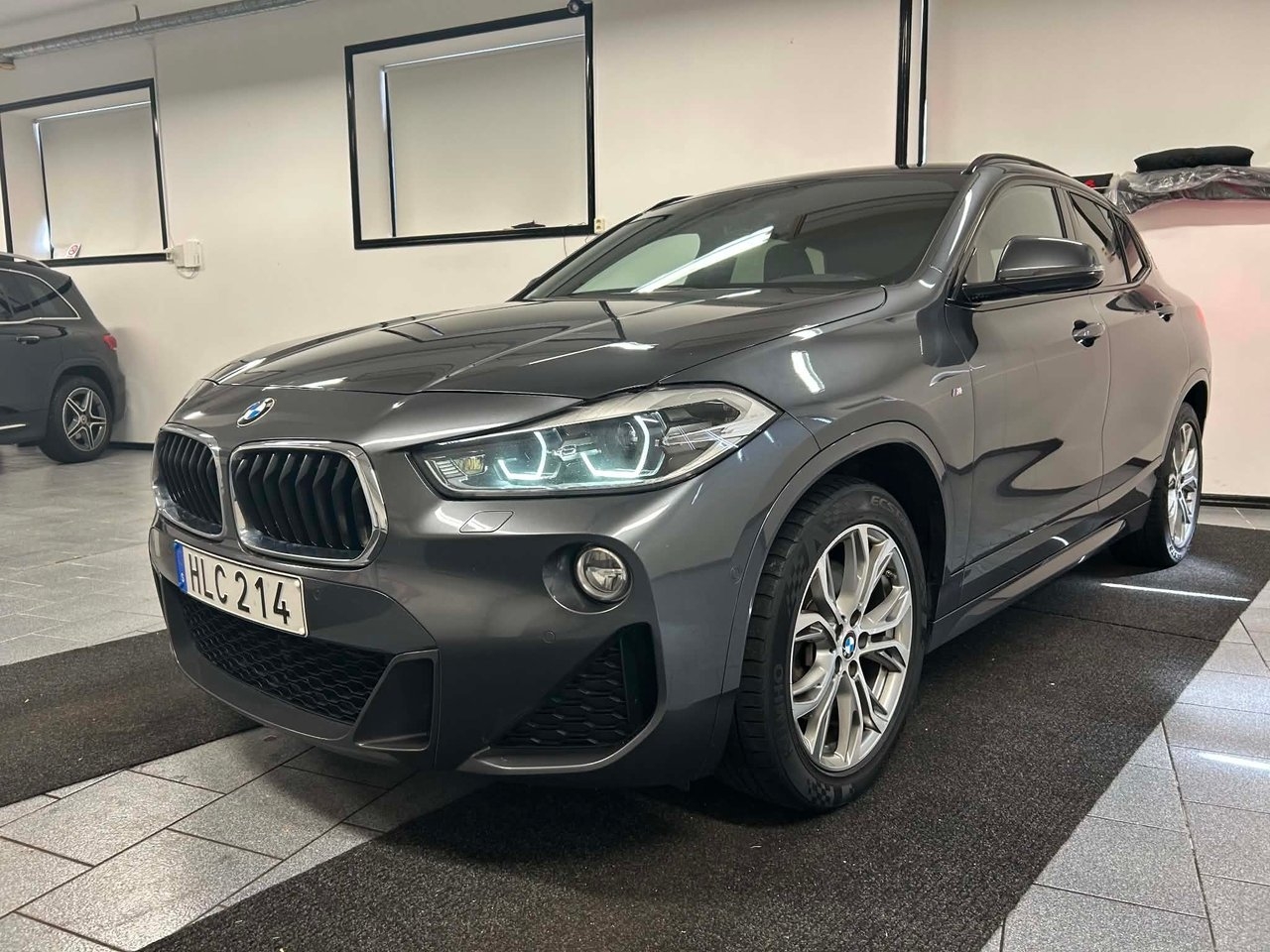 BMW X2