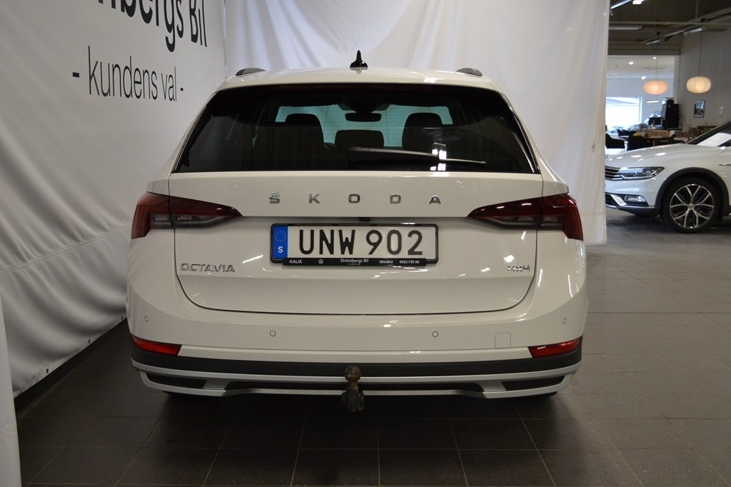 Skoda Octavia 2023, bild 4/10