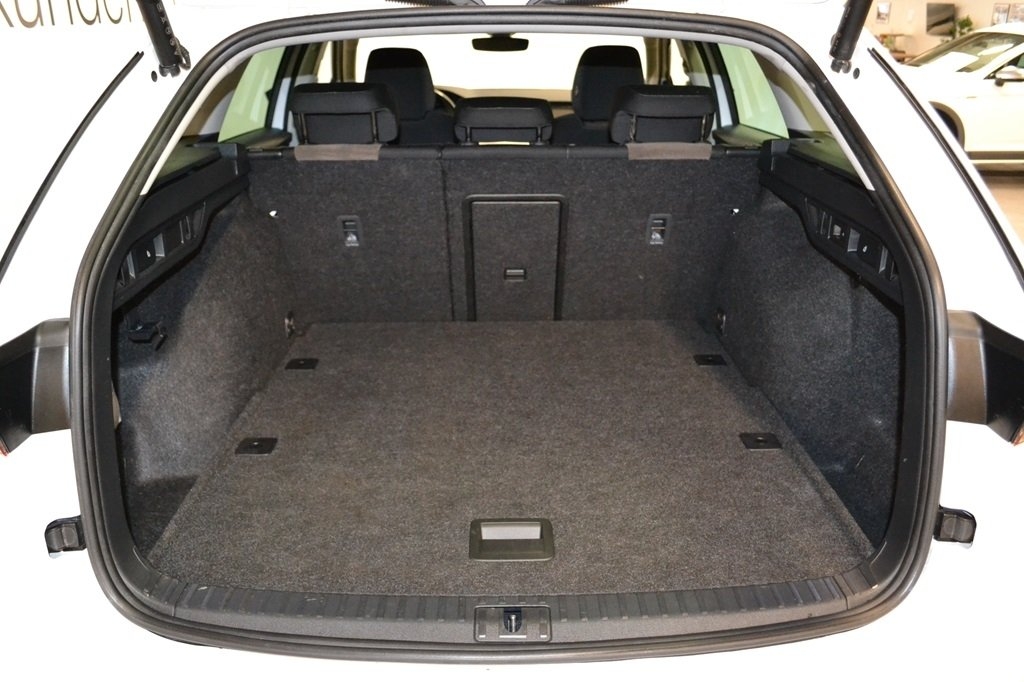 Skoda Octavia 2023, bild 5/10