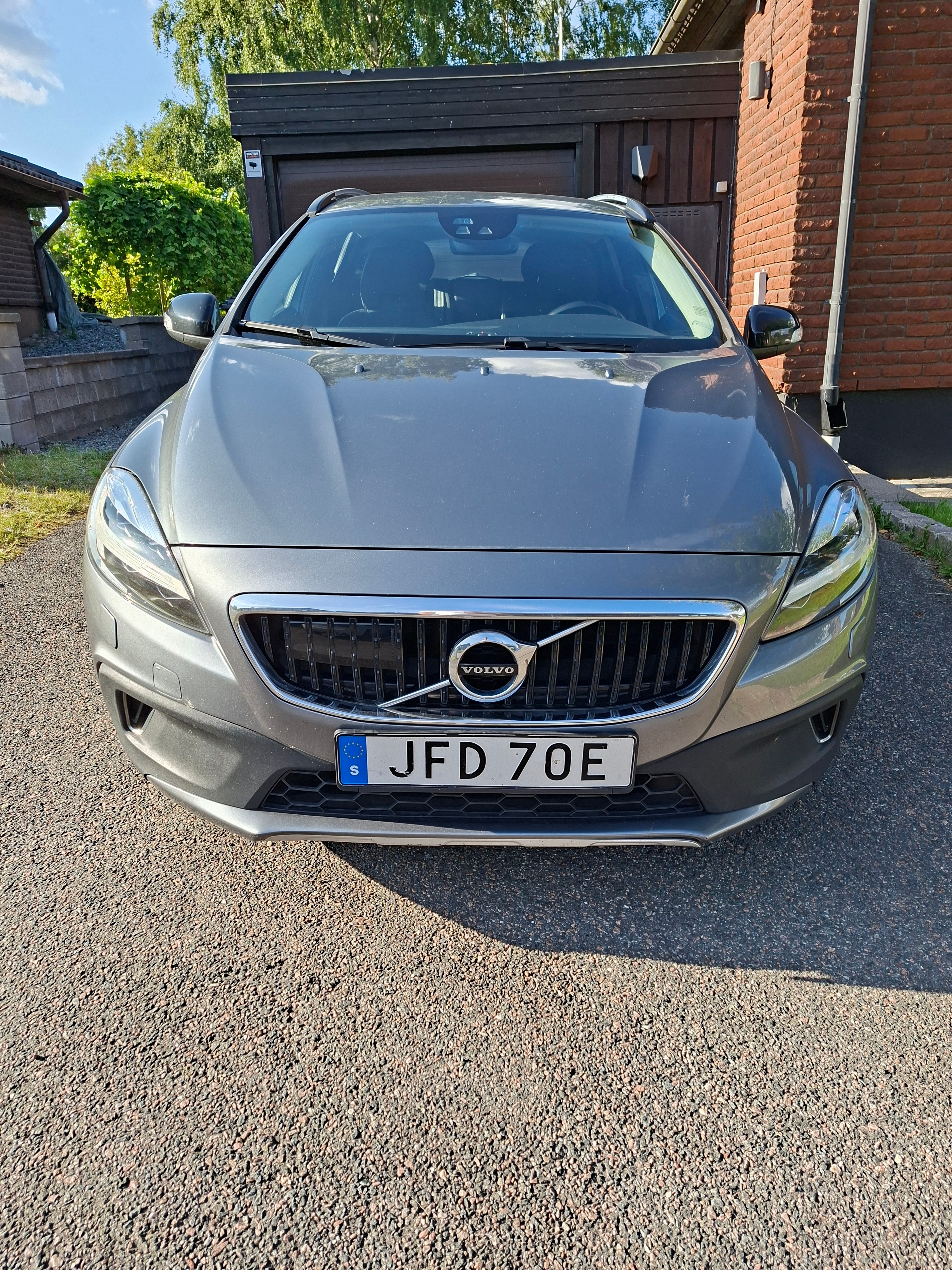 Volvo V40 Cross Country D3 Geartronic 2019, bild 2/7