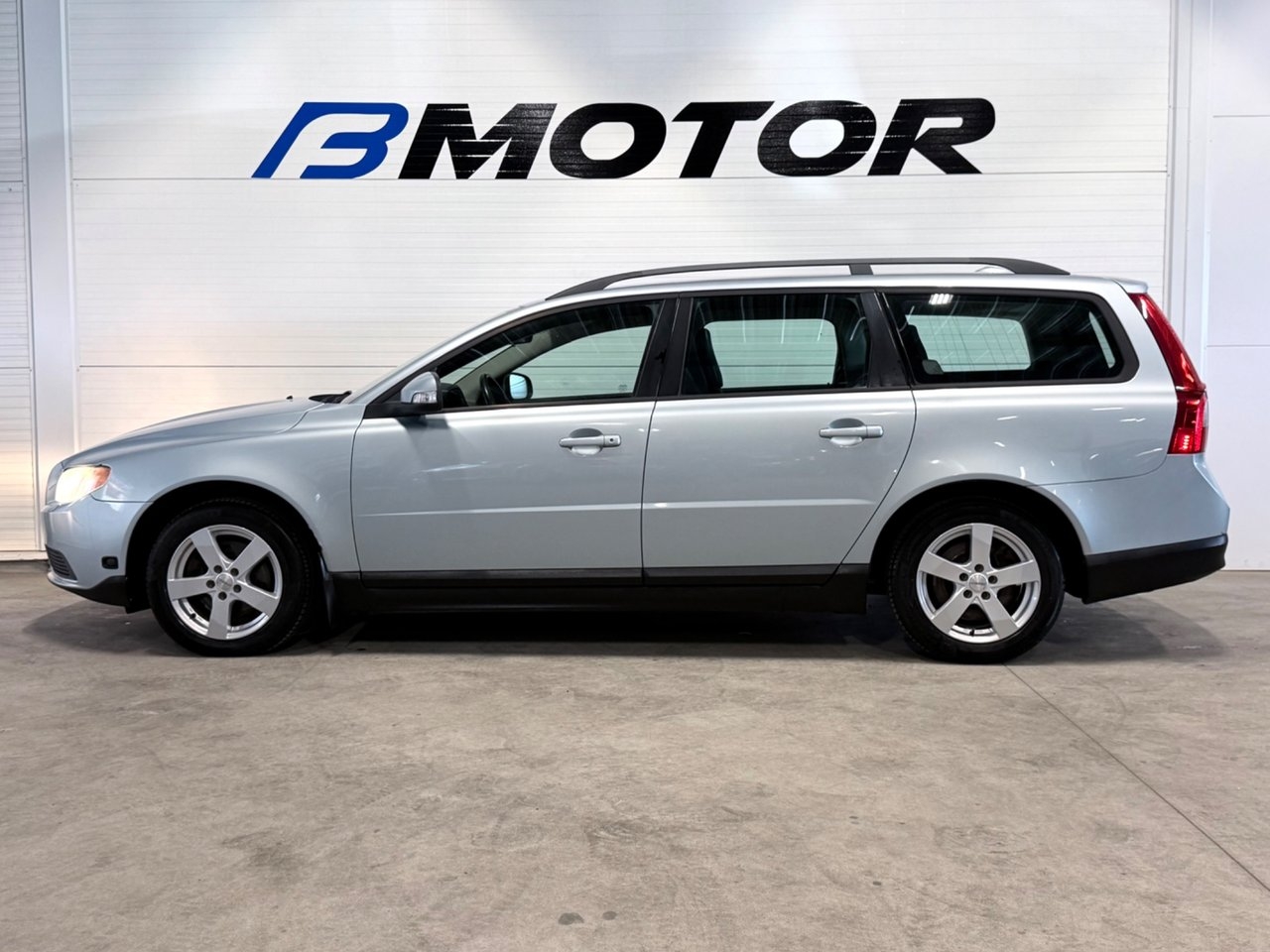Volvo V70 2.0F Kinetic Manuell 2008, bild 6/10