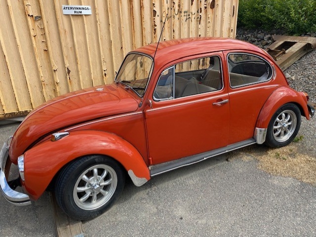 Volkswagen 1302 1.3 H4 Manuell 1972, bild 2/3