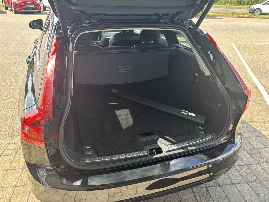 Volvo V90 B4 AWD Geartronic Advanced 2022, bild 7/10