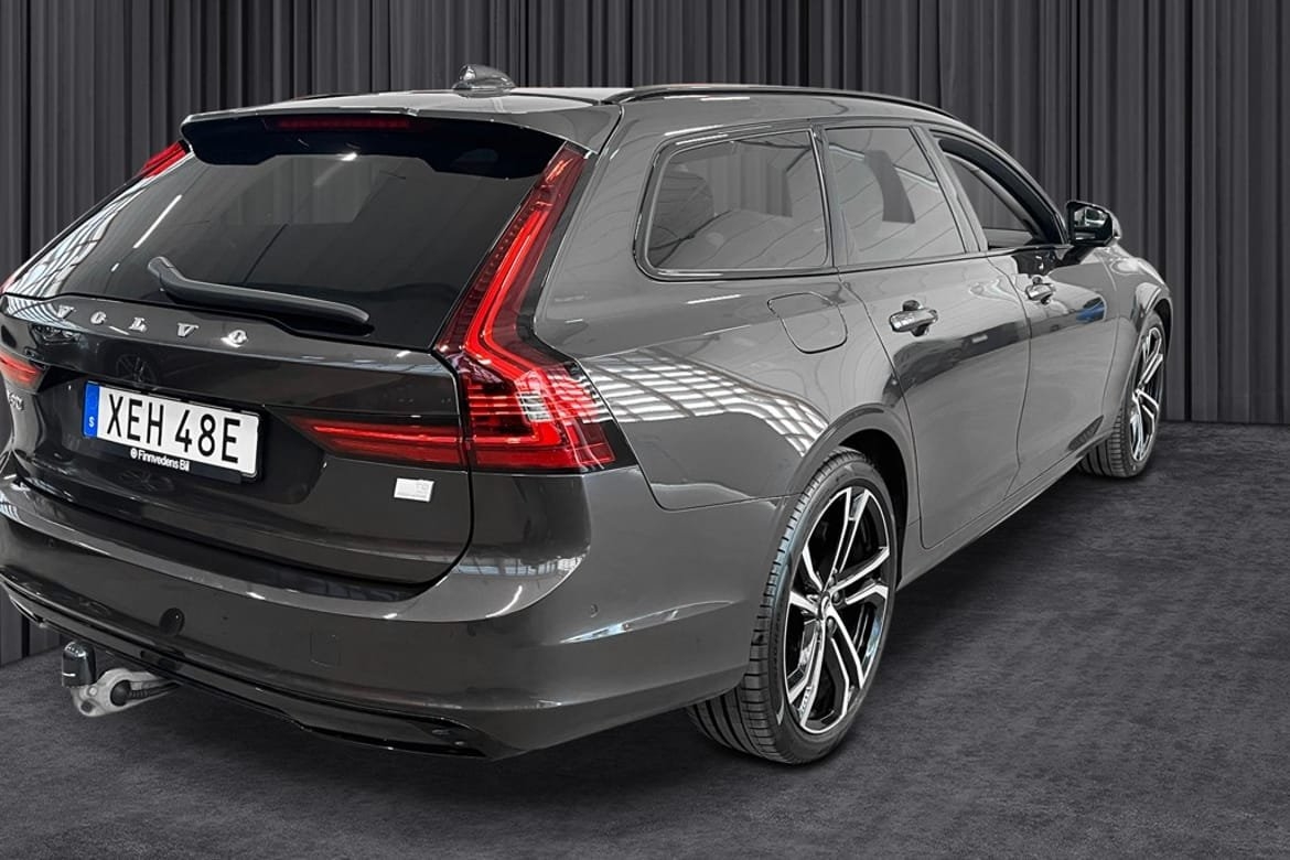 Volvo V90 Recharge T8 Ultimate Dark 2024, bild 3/26