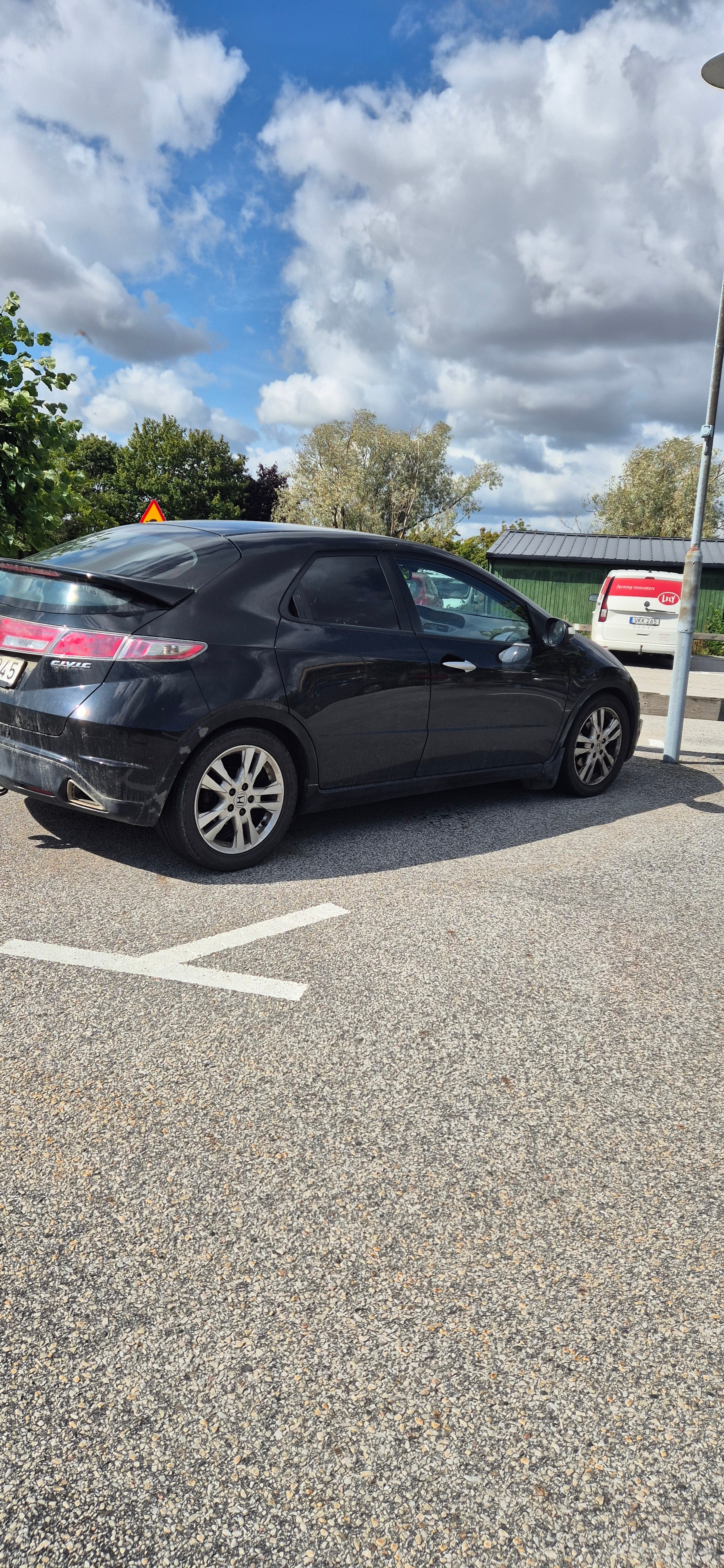 Honda Civic 5-dörrar 1.8 i-VTEC Manuell 2010, bild 2/3