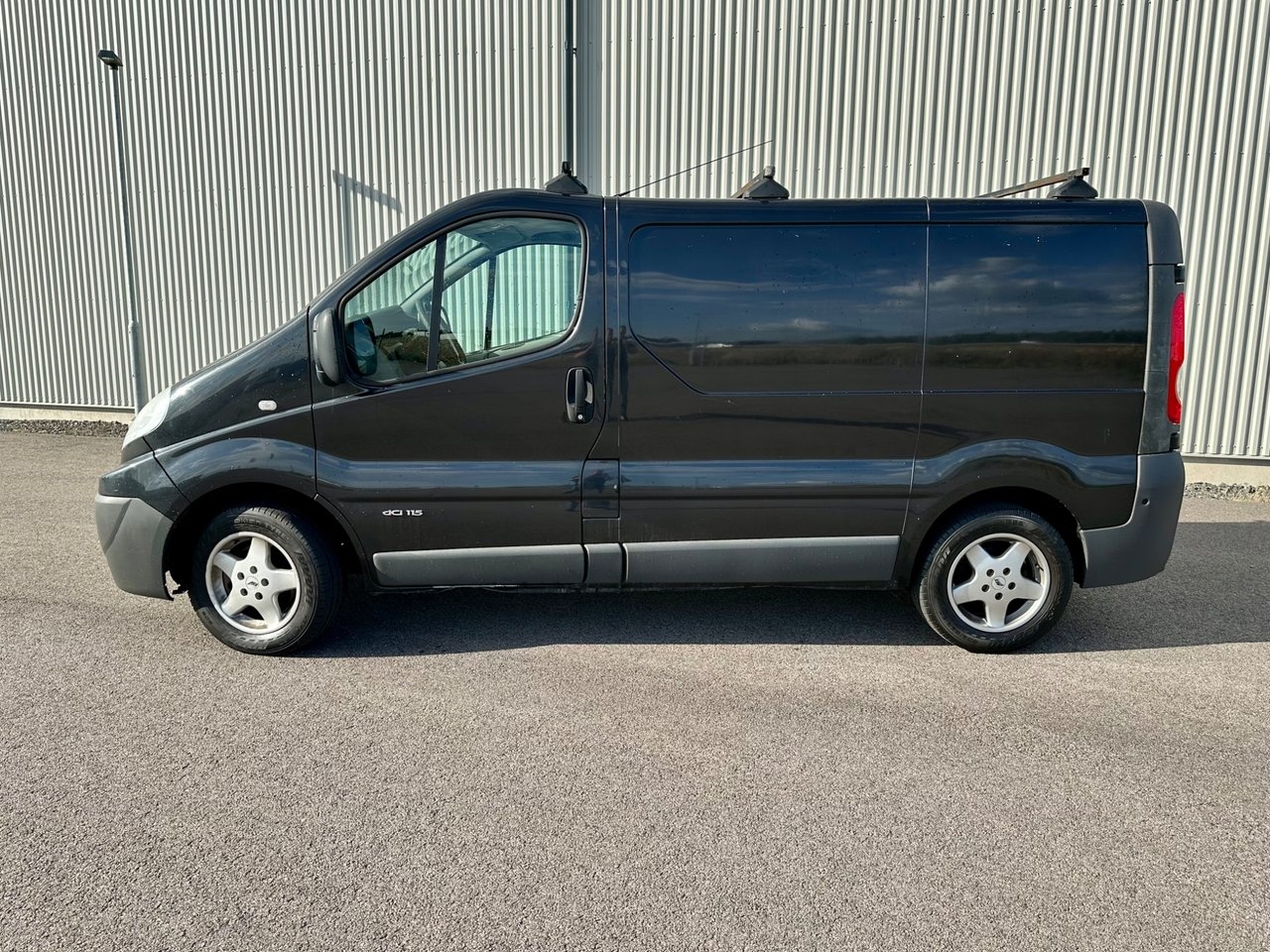 Renault Trafic 2010, photo 7/10