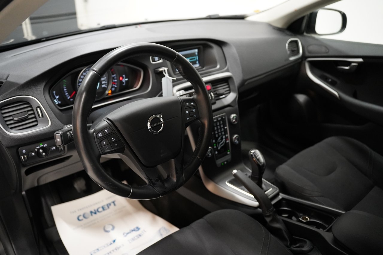 Volvo V40 2017, kuva 6/10