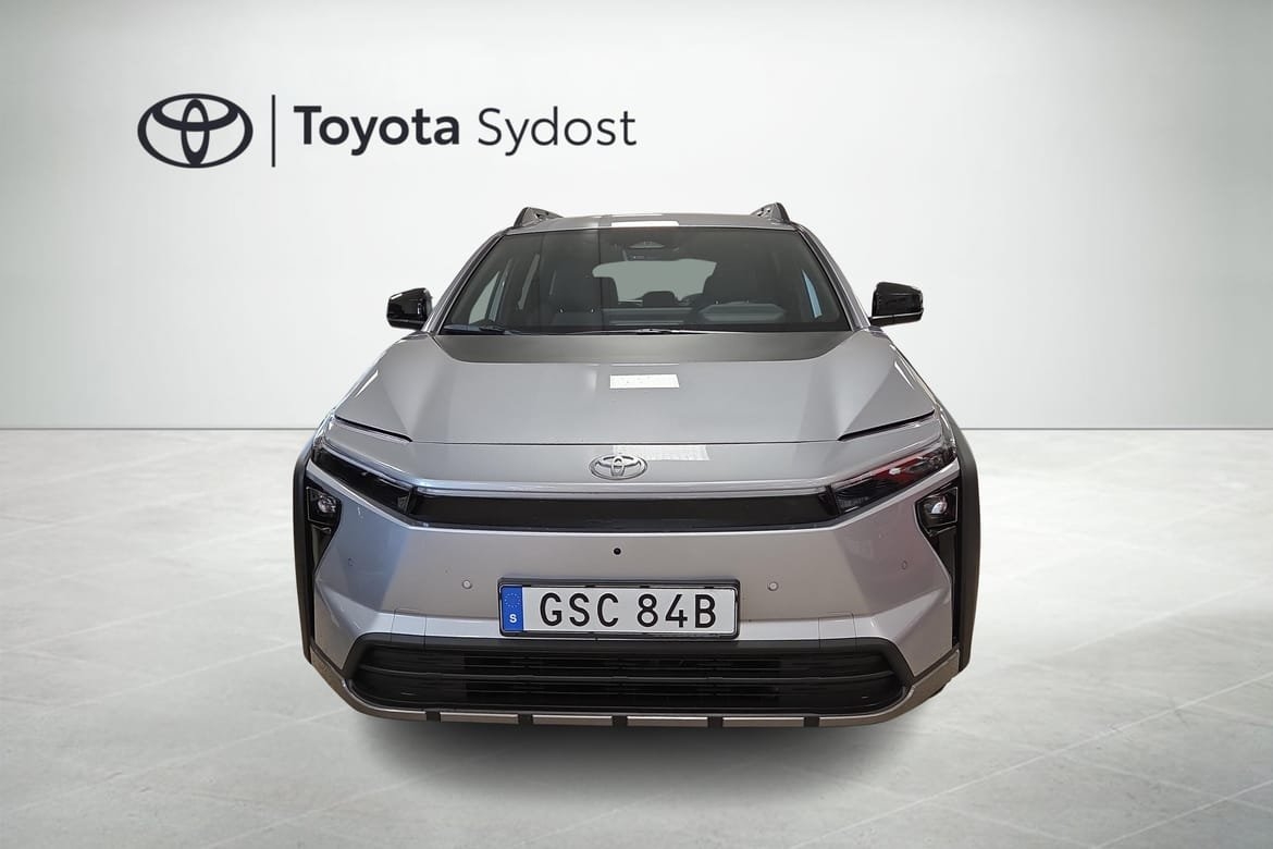 Toyota bZ4X Touring 2026, photo 4/10