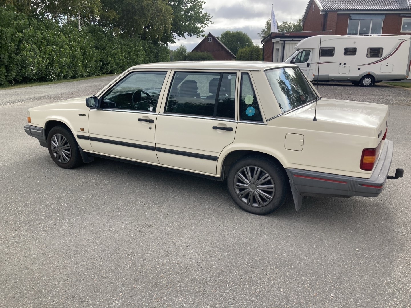 Volvo 740 2.3 Manuell 1990, kuva 2/10