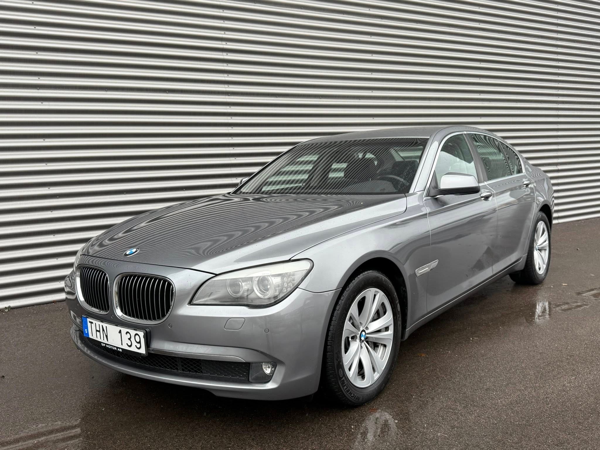 BMW 750