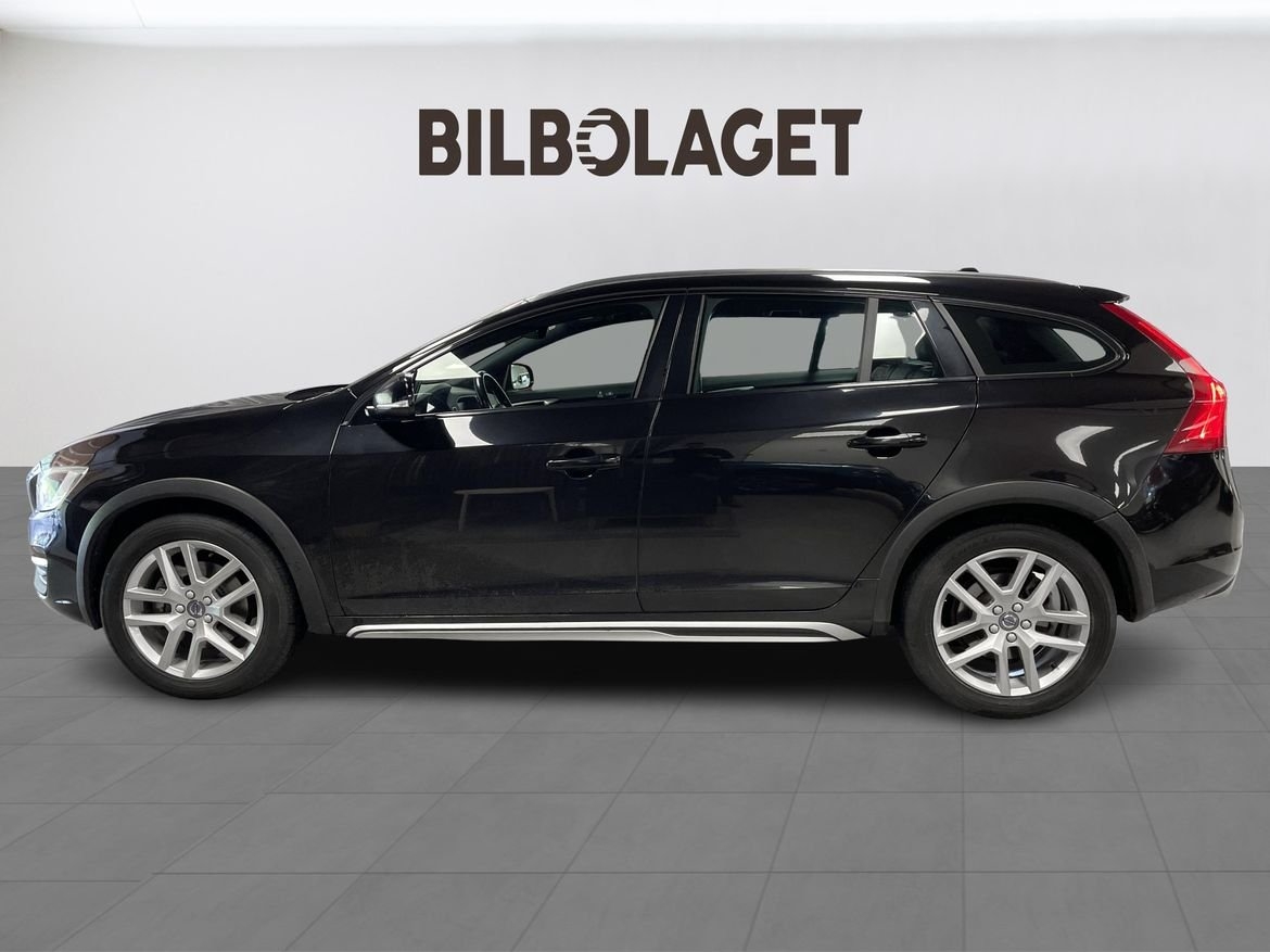 Volvo V60 Cross Country 2017, bild 2/10