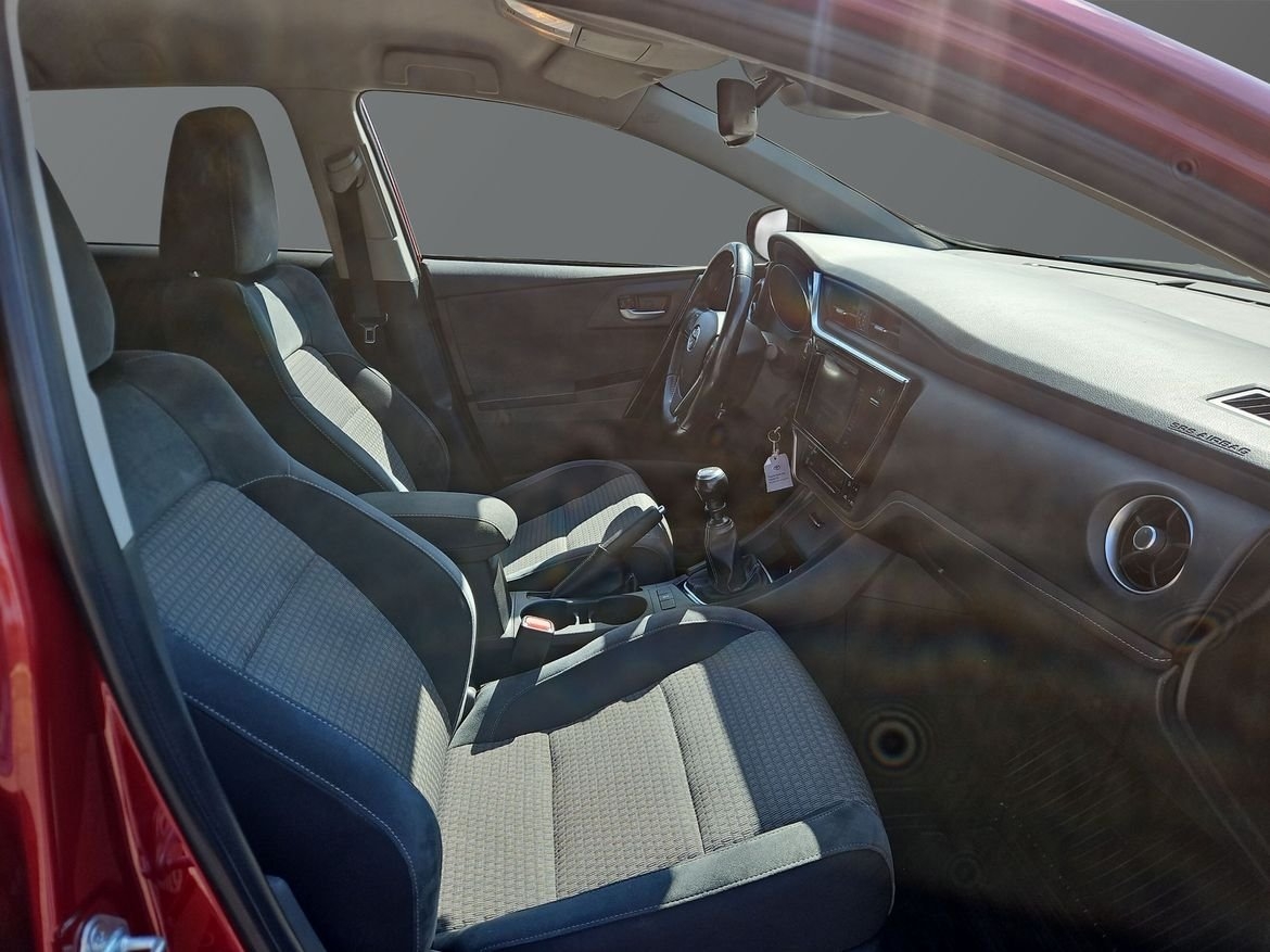 Toyota Auris 2017, bild 7/10