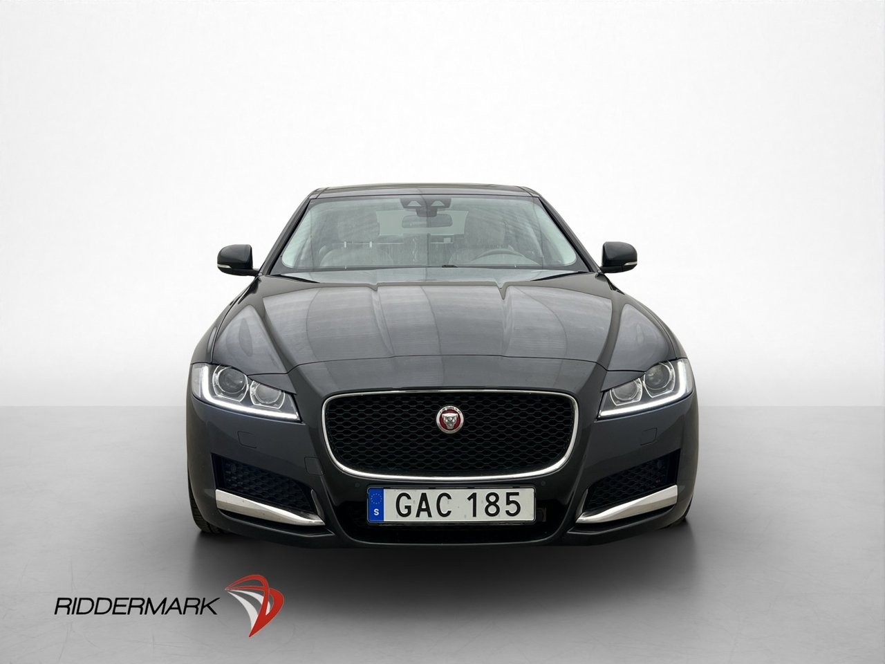 Jaguar XF 20d 180hk Skinn Värmare 2016, kuva 2/26