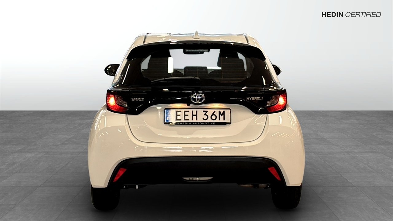 Toyota Yaris Hybrid 2021, bild 7/9