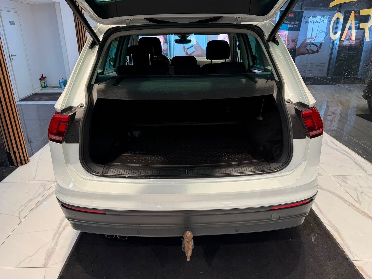 Volkswagen Tiguan 2020, bild 5/10