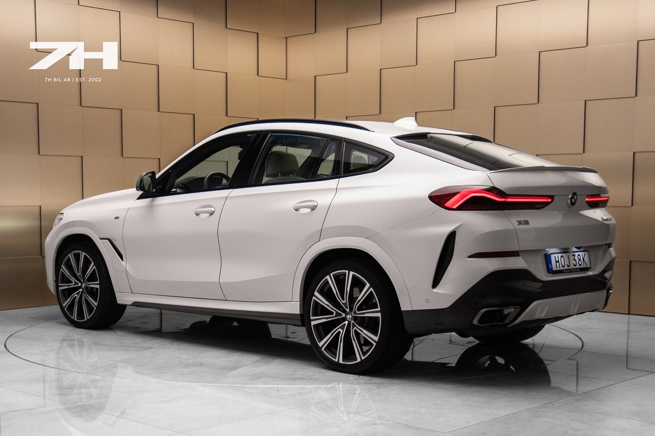 BMW X6 M50i V8 / Pano / Drag / B&W 2020, photo 3/26