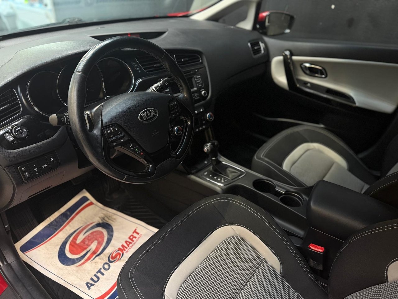 Kia Ceed 2013, bild 7/10
