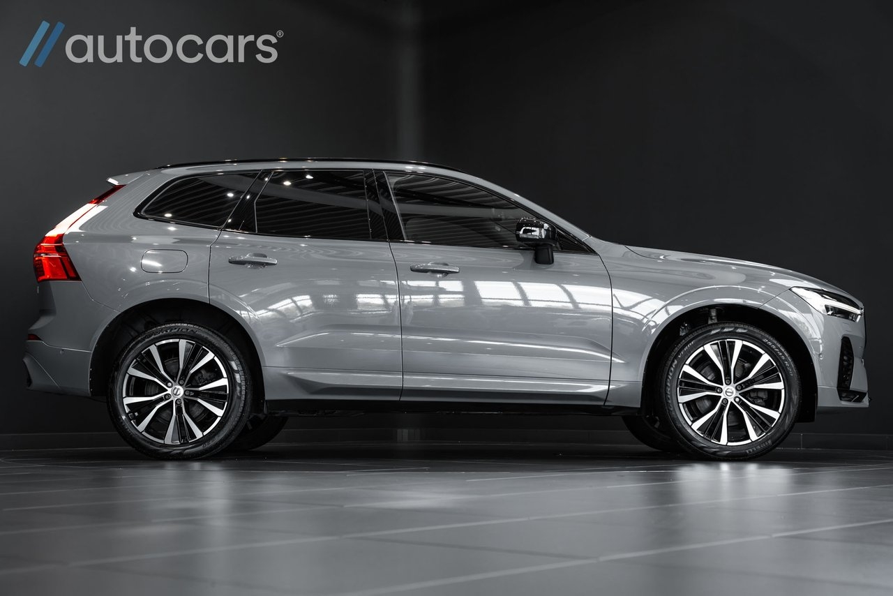 Volvo XC60 T8 AWD Ultimate Dark 2023, kuva 2/10