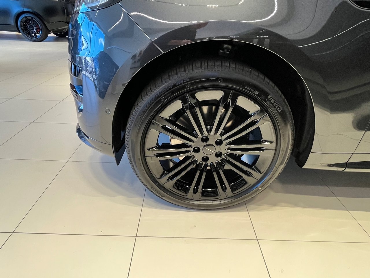 Land Rover Range Rover Sport 2027, kuva 3/6