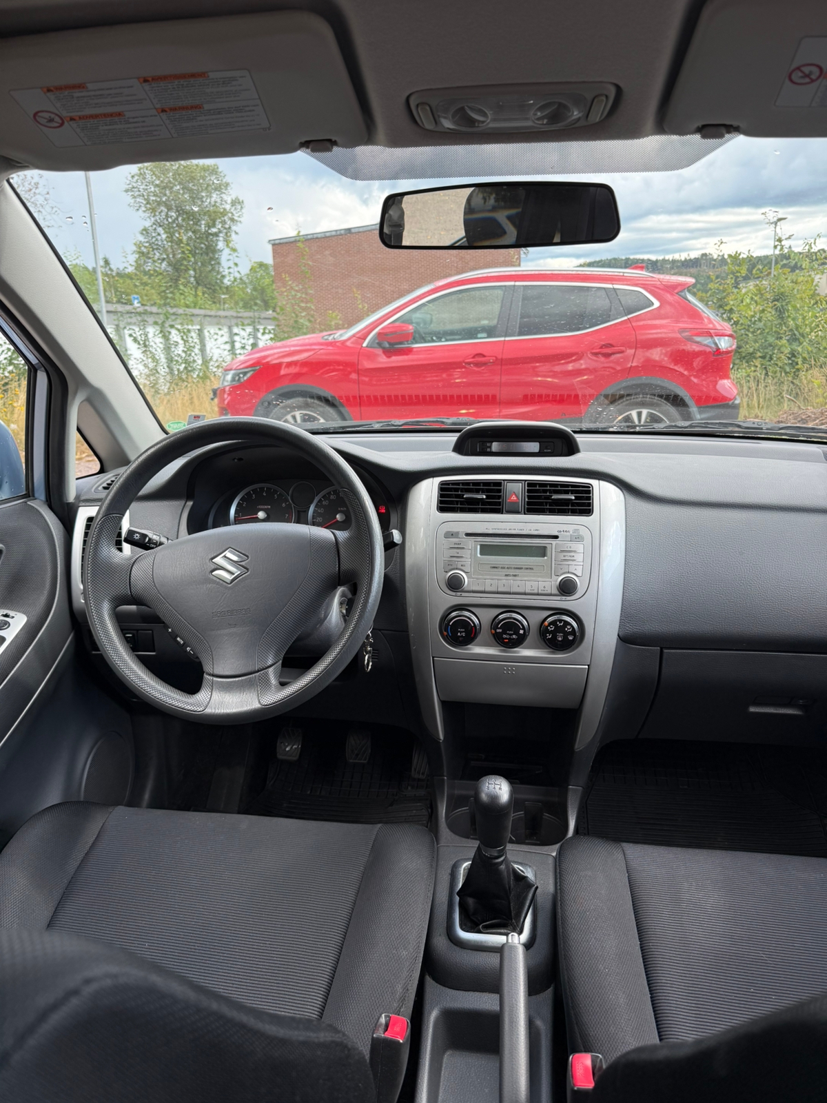 Suzuki Liana