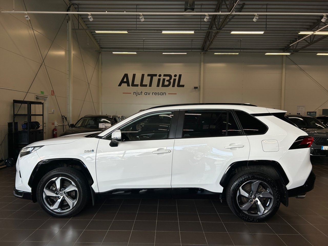 Toyota RAV4 2023, bild 4/10