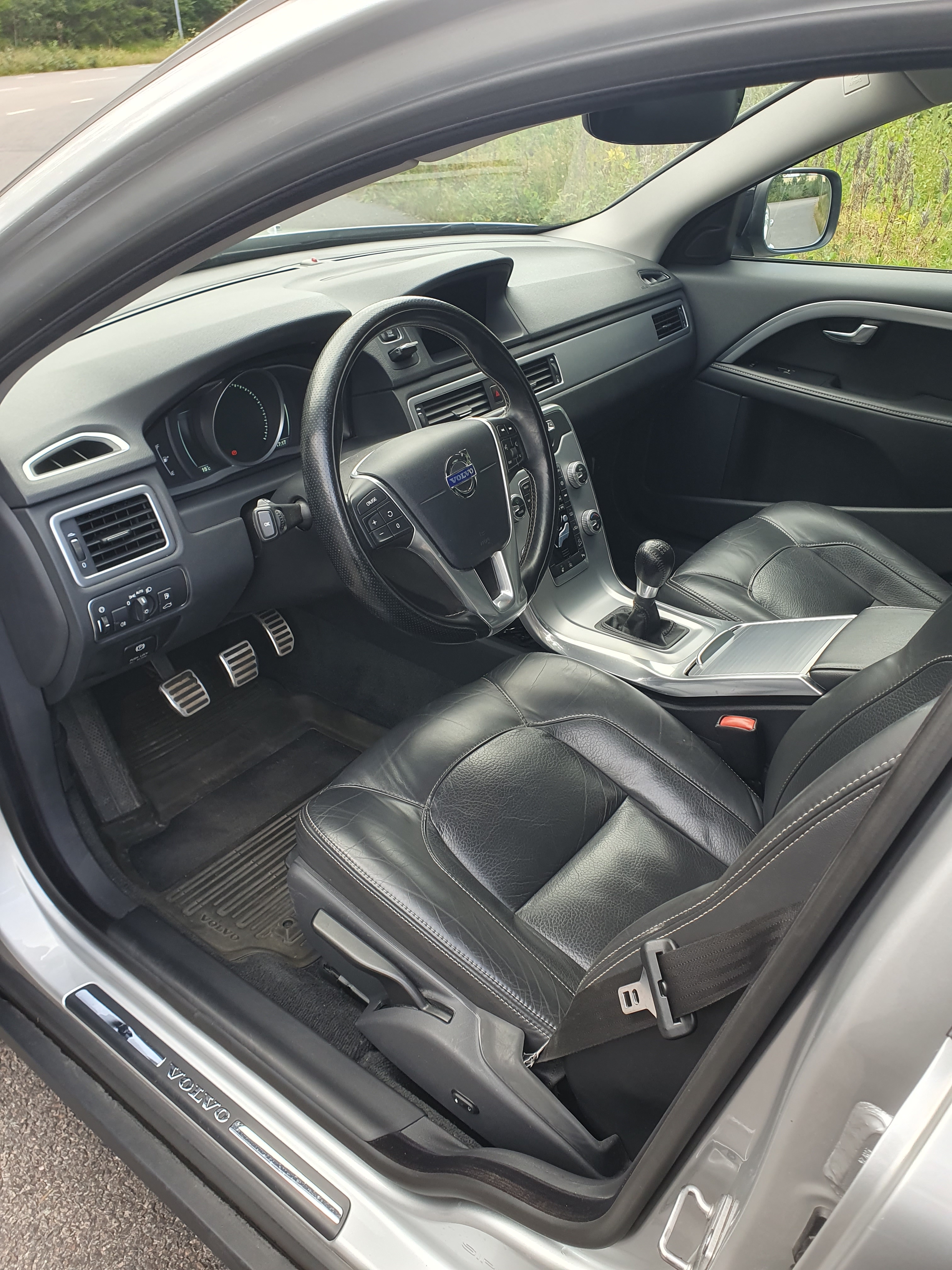 Volvo XC70 D4 AWD Manuell 2015, photo 5/6