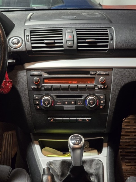 BMW 118 i 2008, photo 7/9