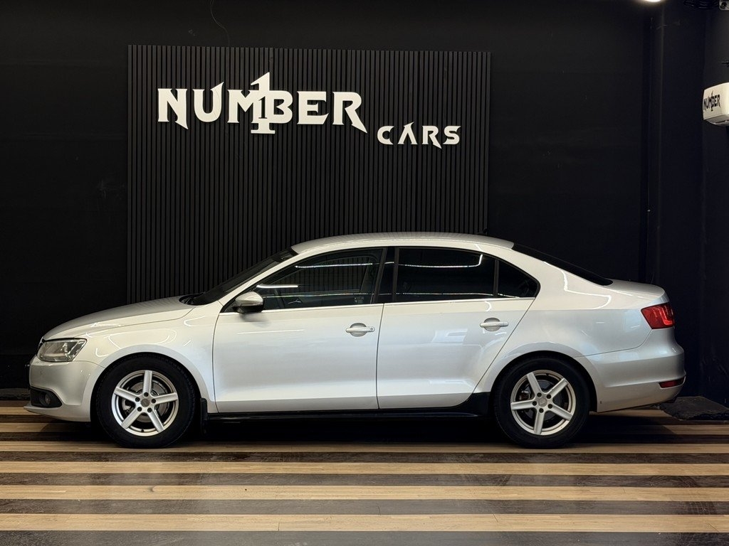Volkswagen Jetta 2011, bild 4/10