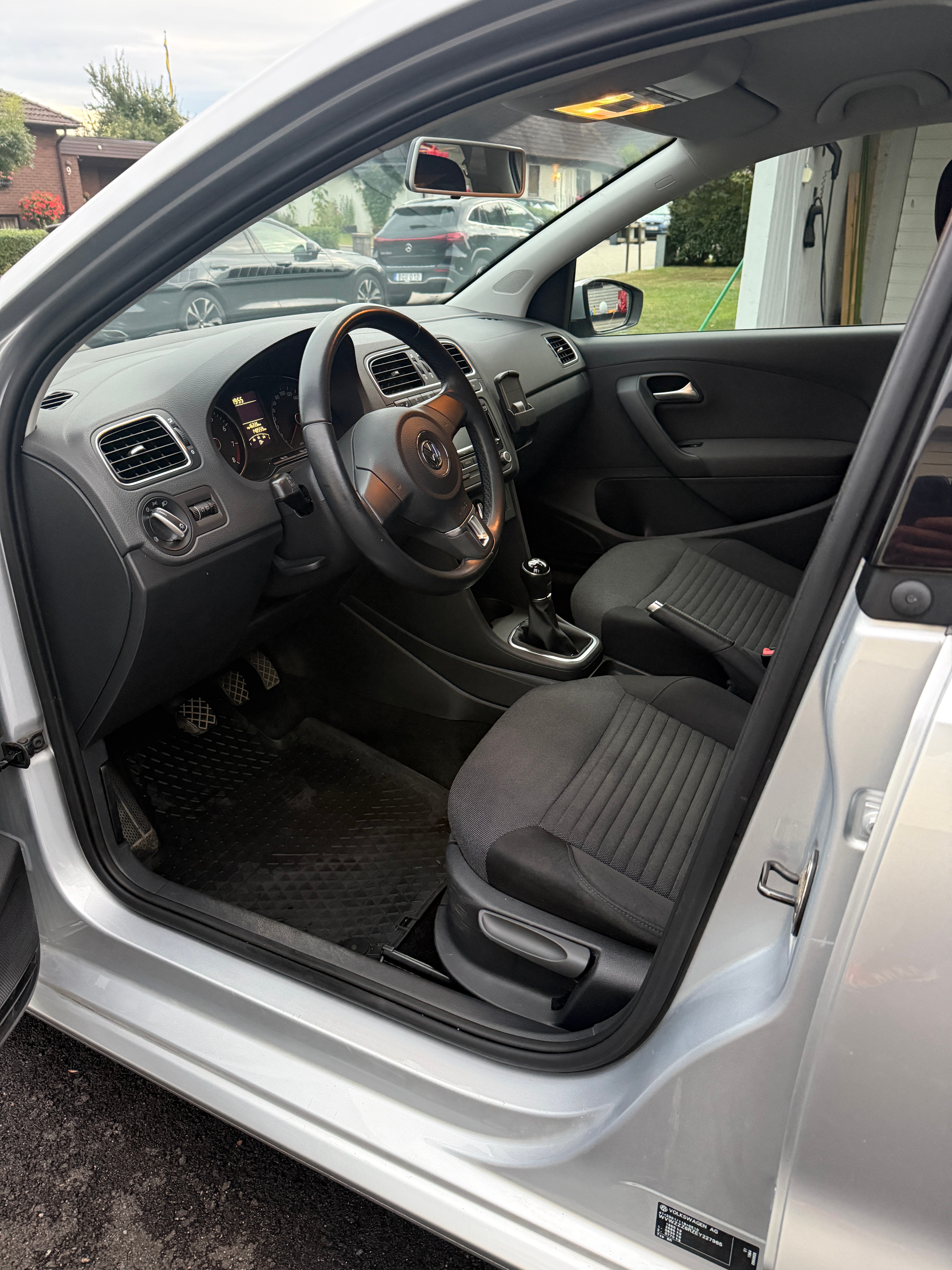 Volkswagen Polo 5-dörrar 1.4 MPI Manuell 2014, bild 4/9