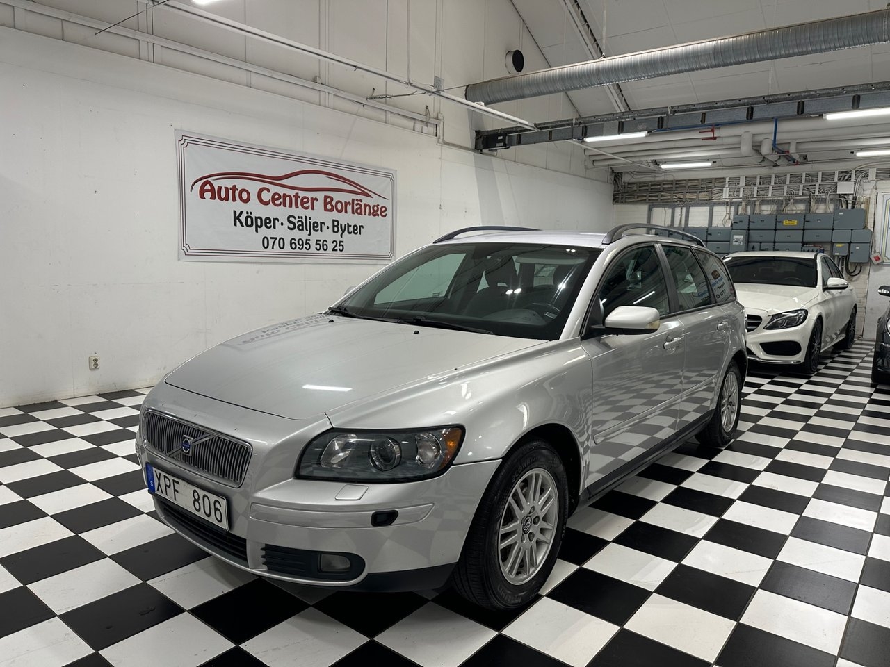 Volvo V50