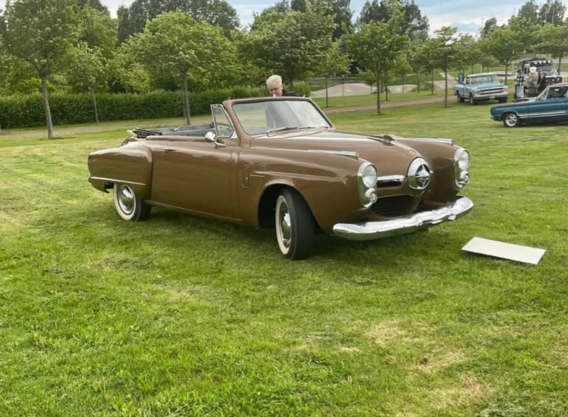 Studebaker Commander