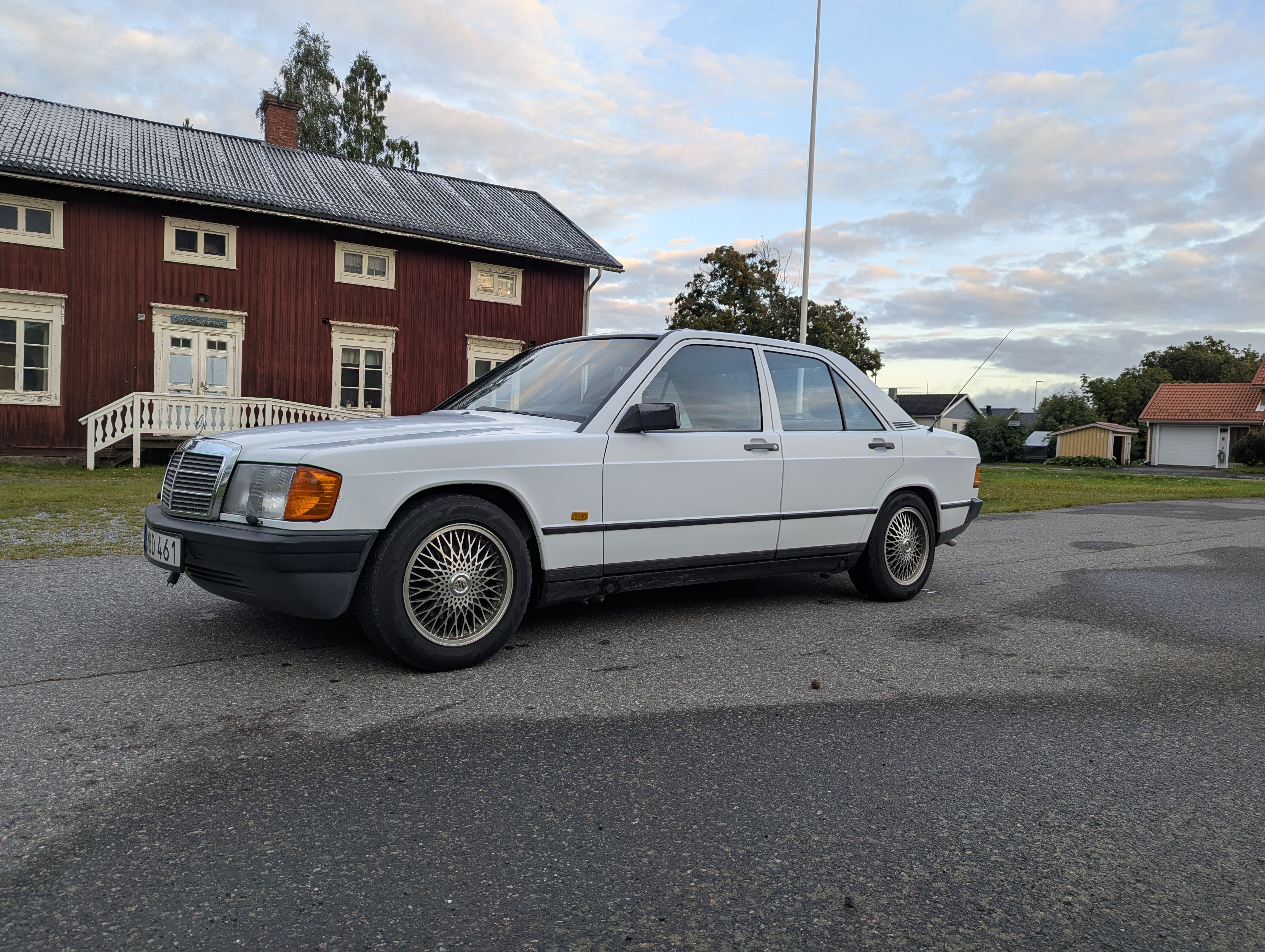 Mercedes-Benz 190
