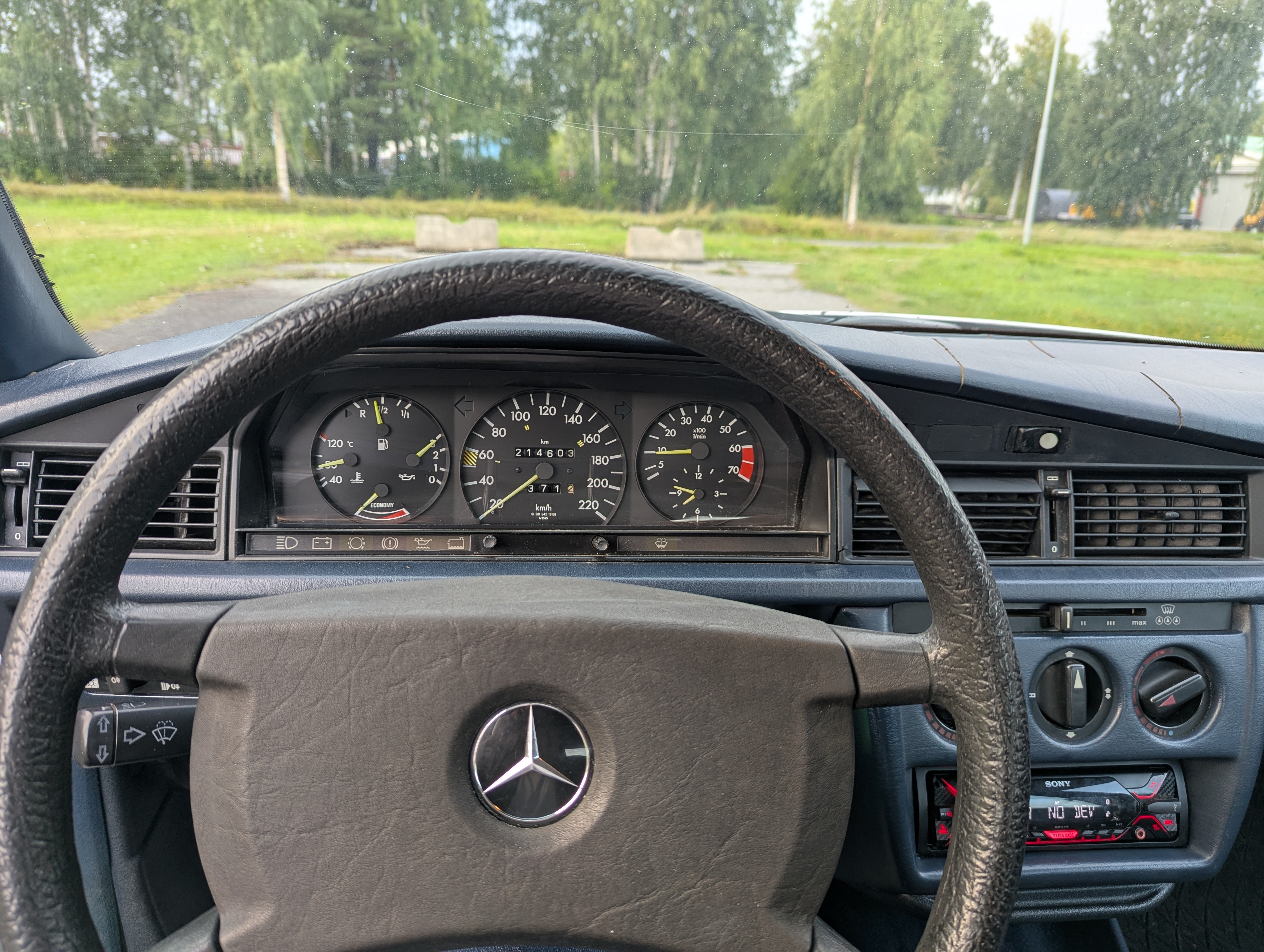 Mercedes-Benz 190 2.0 1986, bild 6/8