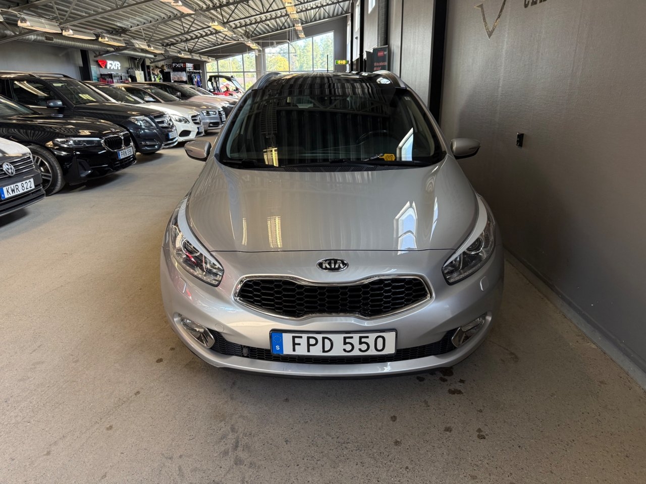 Kia Ceed cee'd_sw 1.6 CRDi EX 2015, bild 4/13