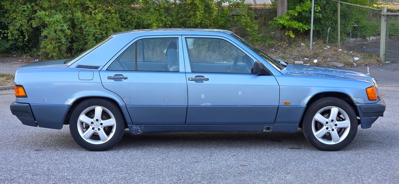 Mercedes-Benz W201 1989, photo 5/10