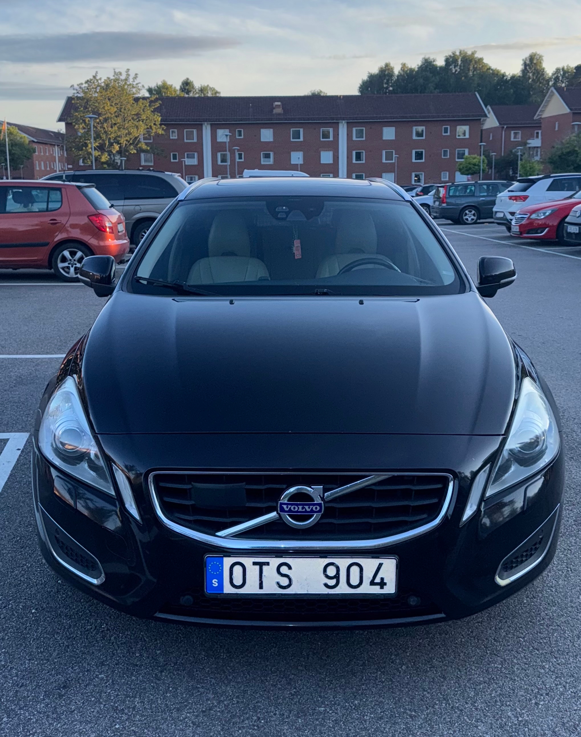 Volvo V60 D5 Manuell 2012, bild 2/10