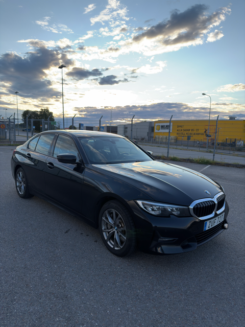 BMW 330 e Sedan Steptronic 2020, bild 3/6
