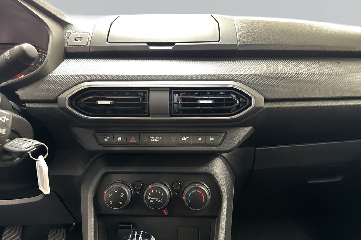 Dacia Sandero TCe 90 Essential IV 2023, bild 6/10
