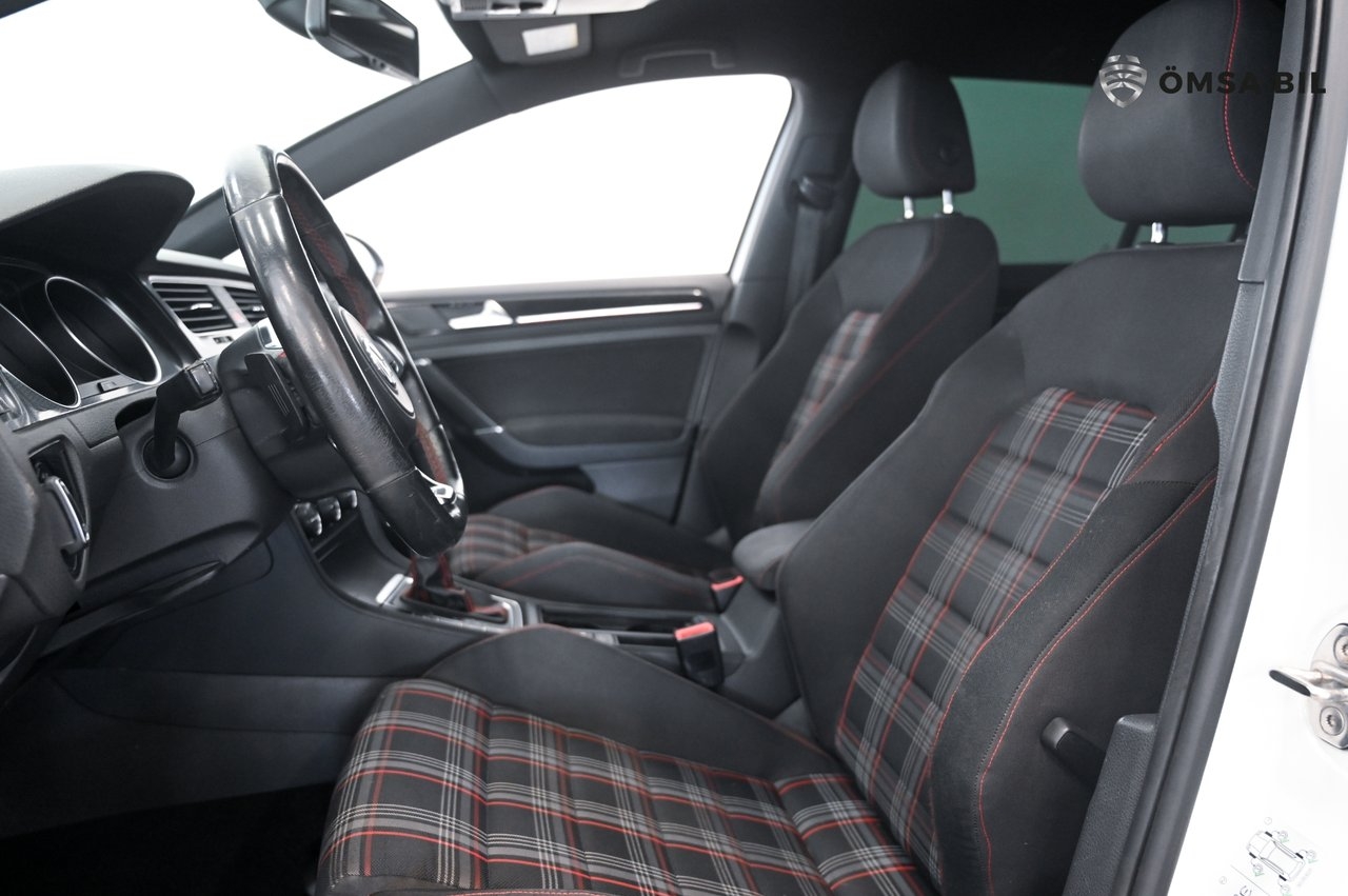 Volkswagen Golf 5-door GTI Performance 2014, bild 6/10