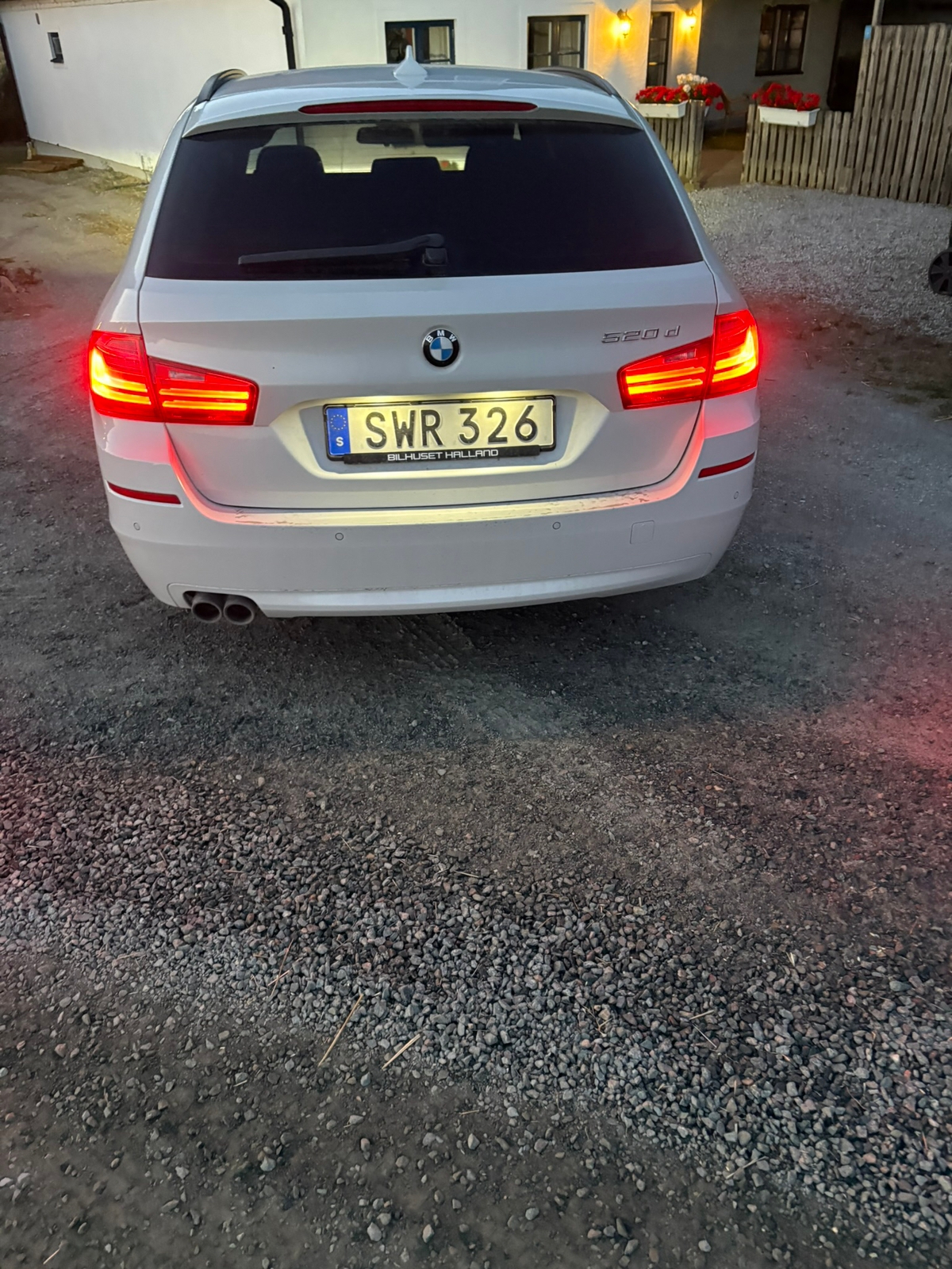 BMW 520 d Touring Steptronic 2014, bild 3/5