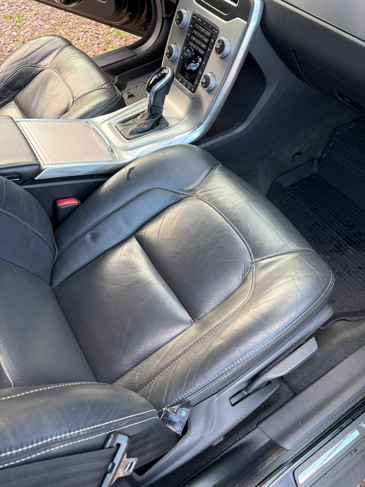 Volvo XC70 D4 AWD Geartronic 2016, photo 2/7